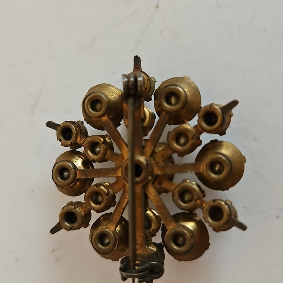 Brillant AB Pinkish Rhinestones On Copper Tone Brooch - Picture 4 of 5